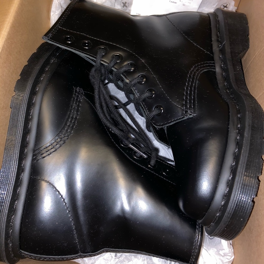 Dr. Martens Black Mono 1460 Boots